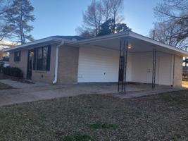 featured image of 1601 Brookhaven Rd