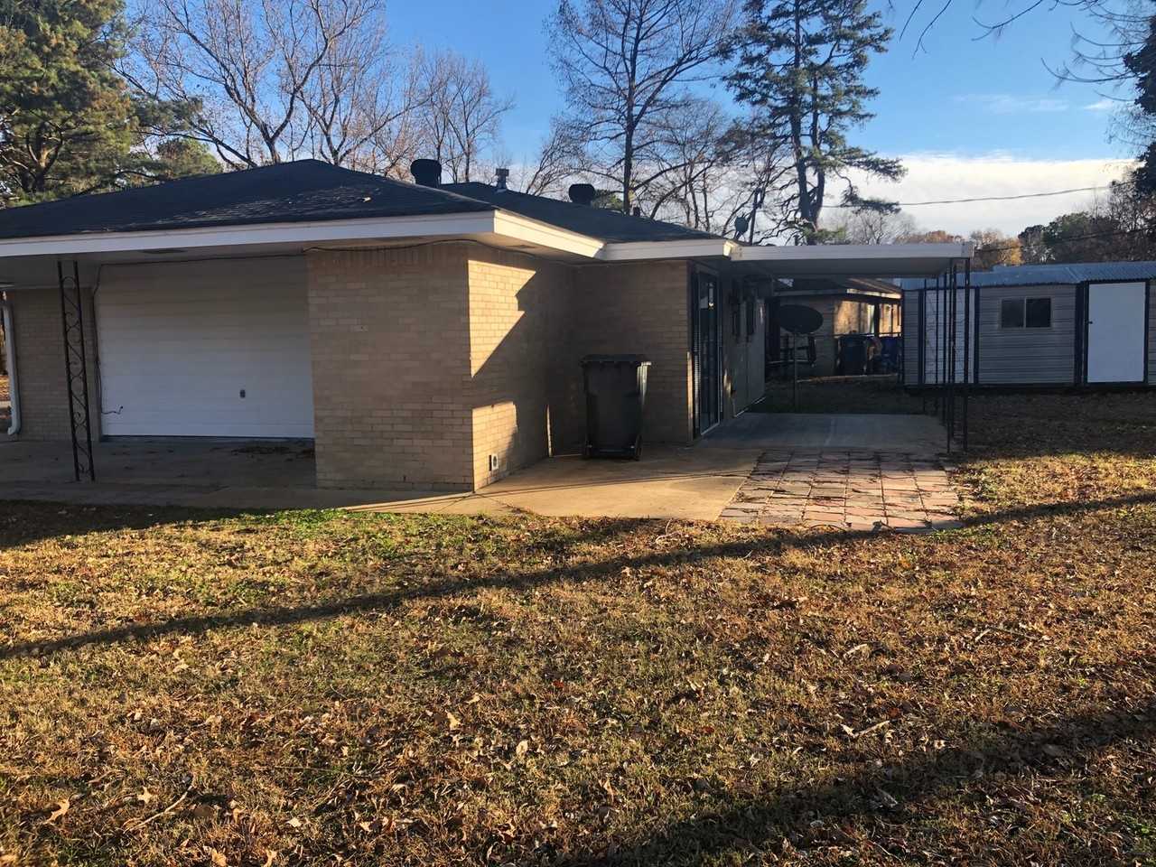 1601 Brookhaven Rd - Photo 2 of 16
