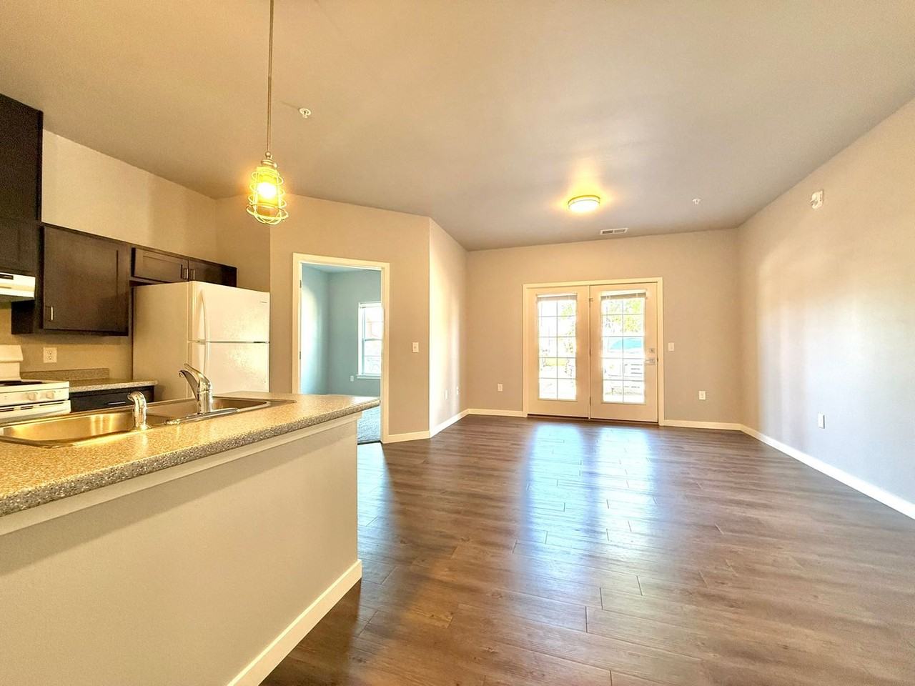 442 5th Ave Sw #5 - Photo 5 of 22