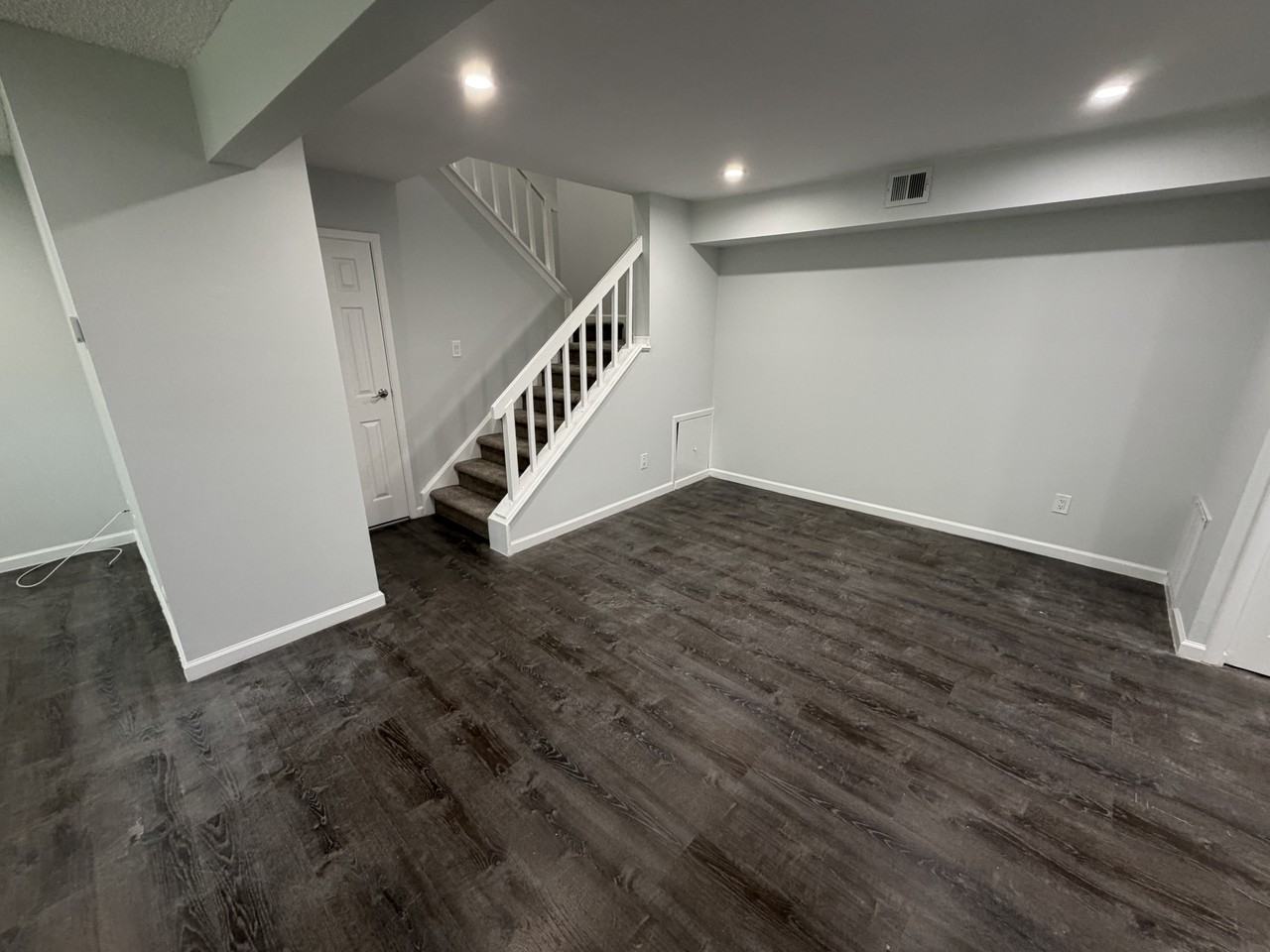 232 Springmeadow Drive #G - Photo 3 of 12