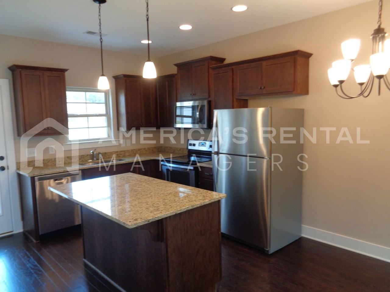 4387 Ridgemont Cir - Photo 3 of 18