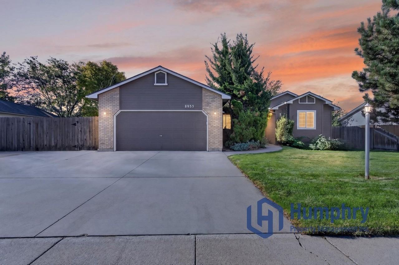 8933 W Mediterranean Ct - Photo 2 of 43