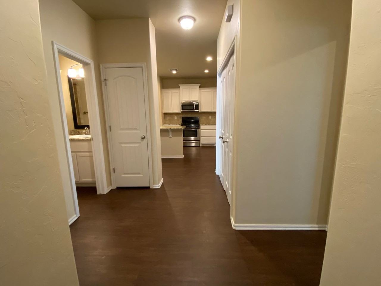 11207 Nw 114th St - Photo 3 of 29