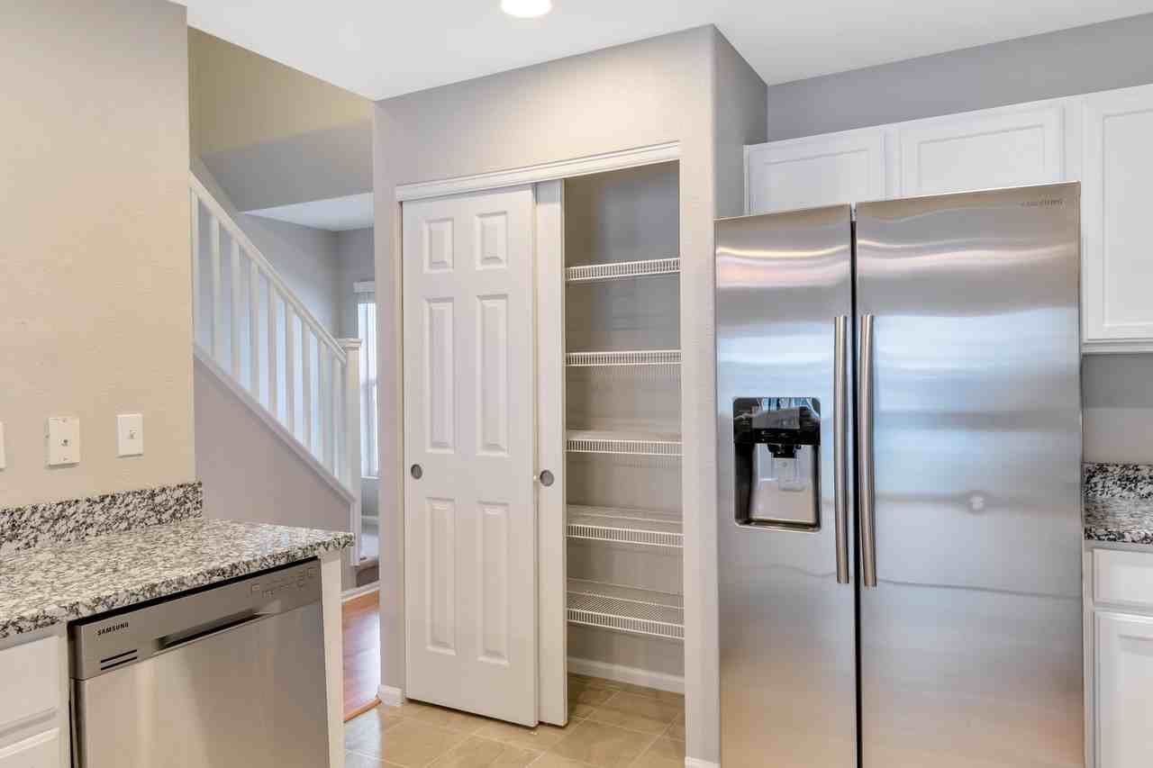 18761 E 58th Ave #D - Photo 4 of 23