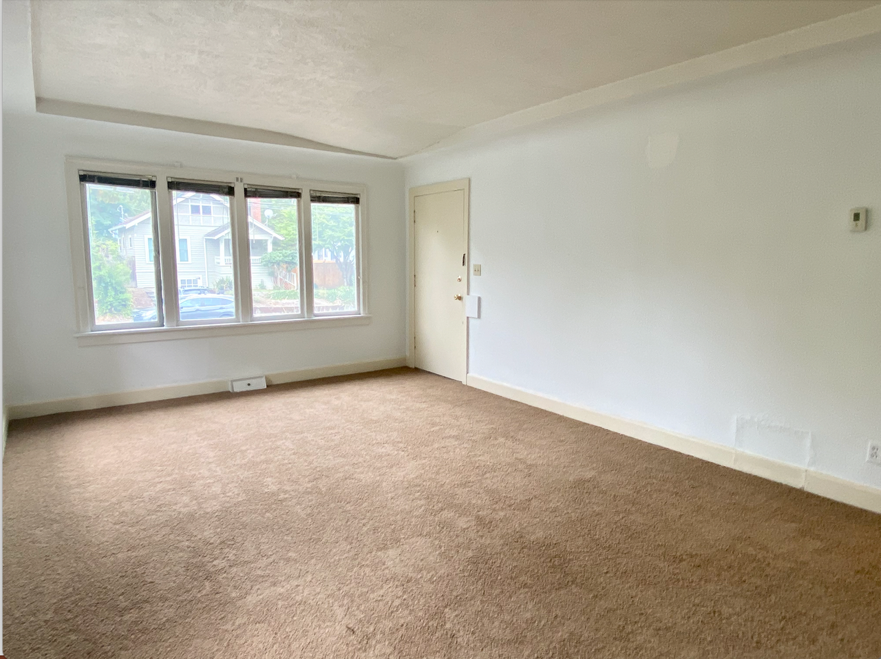 6031 25th Ave Ne - Photo 4 of 15