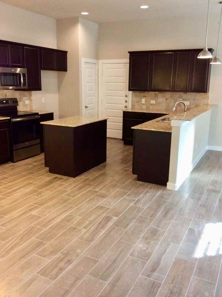 203 Hidden Springs Dr - Photo 3 of 8
