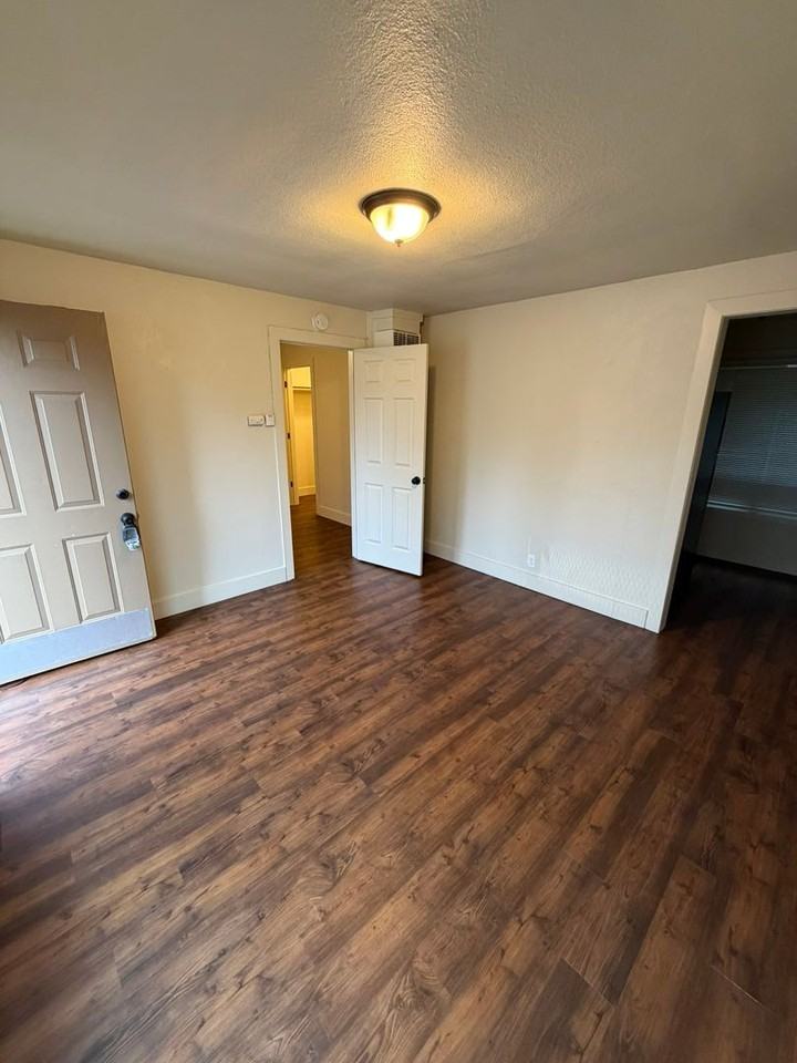 152 E Milton St #5 - Photo 4 of 18