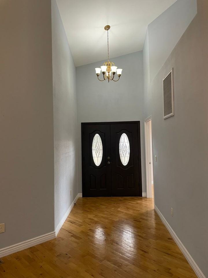 1319 W 7th St S - Photo 4 of 32
