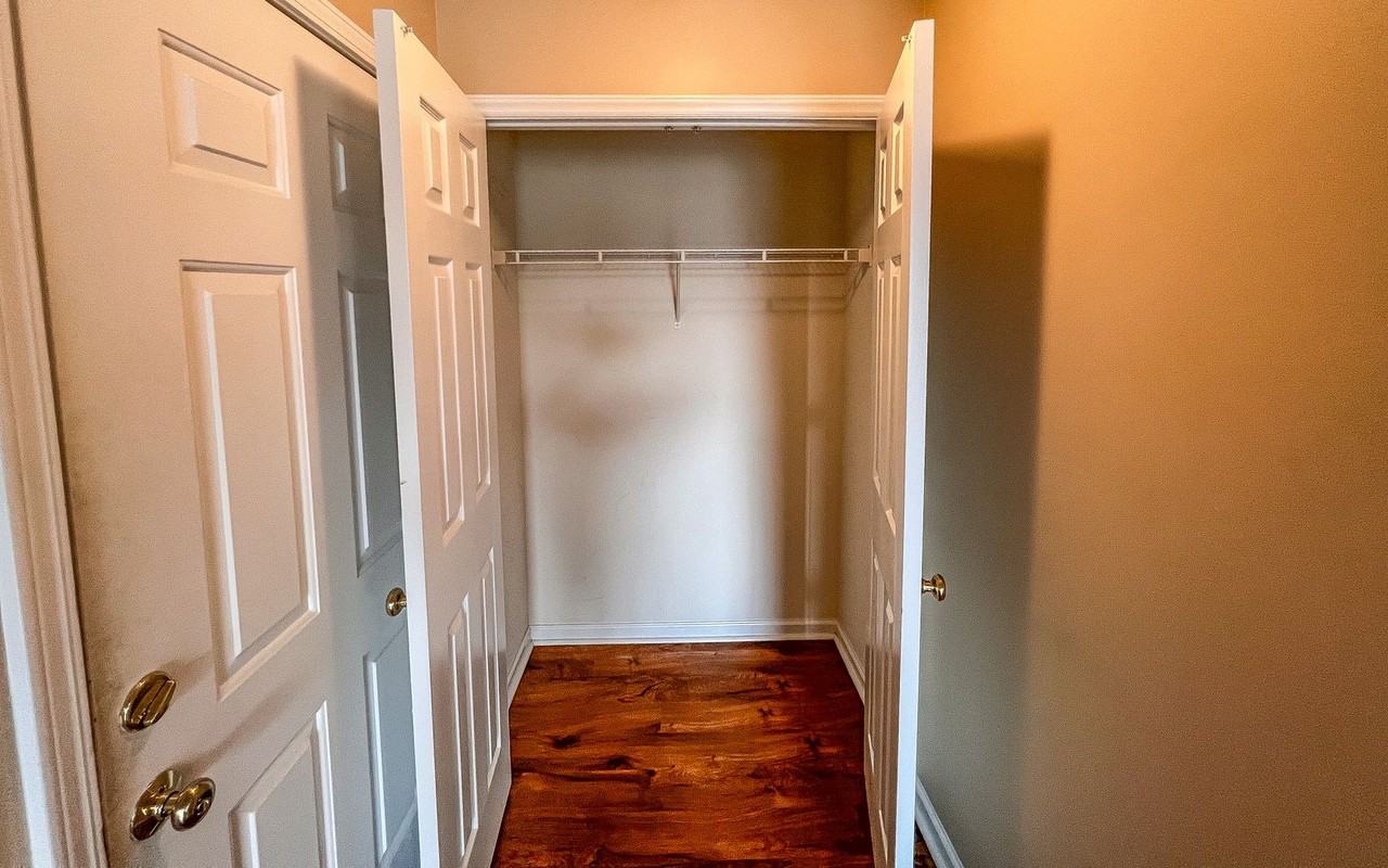 923 Scholastic Ct - Photo 6 of 31
