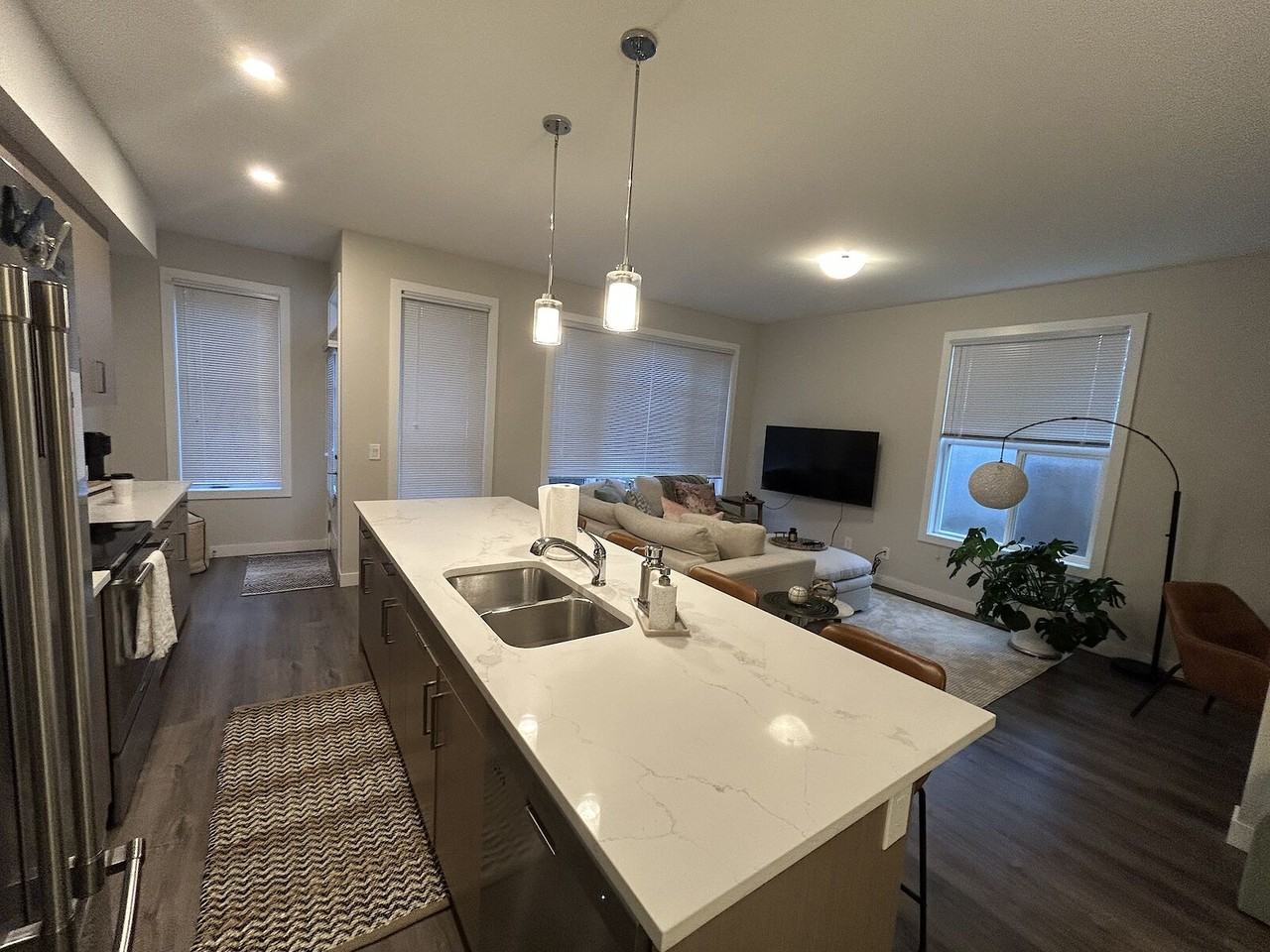 651 3 Ave Nw Unit 2 - Photo 6 of 25