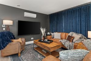 featured image of 4 -4 1st Ave W