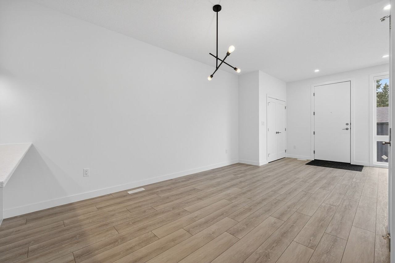 11702 125 St Nw - Photo 6 of 16