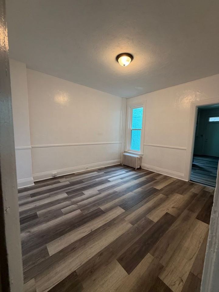 261 W Jackson St - Photo 7 of 19