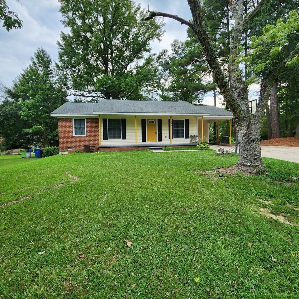1208 Thames Ct - Photo 3 of 27