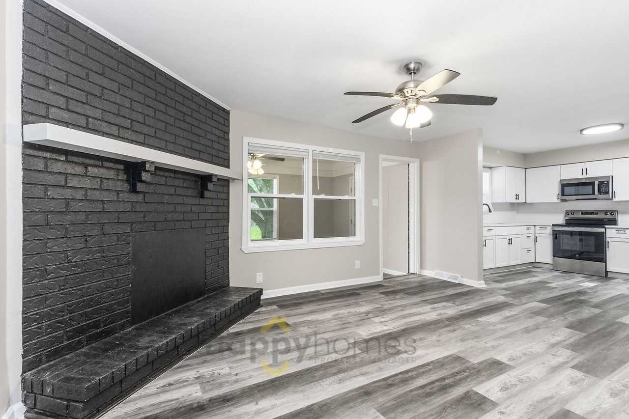508 Whiterock Ln - Photo 2 of 17