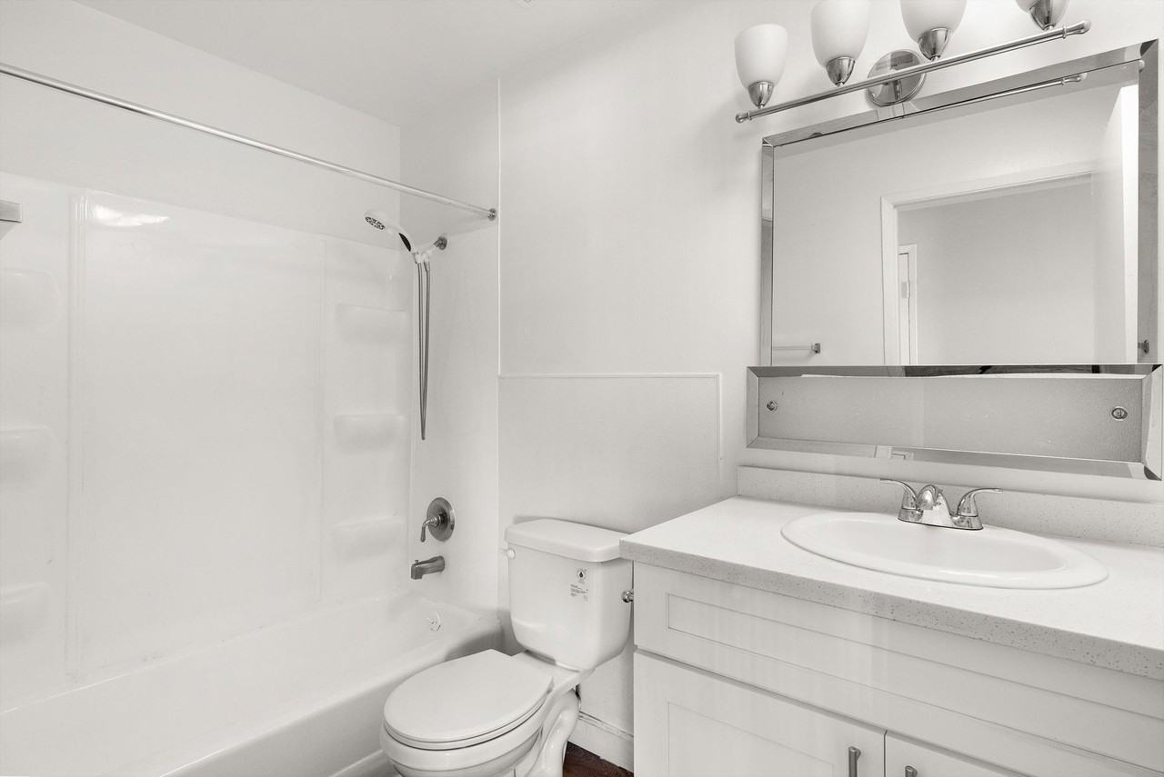 Waldorf Apartments - Photo 7 of 50