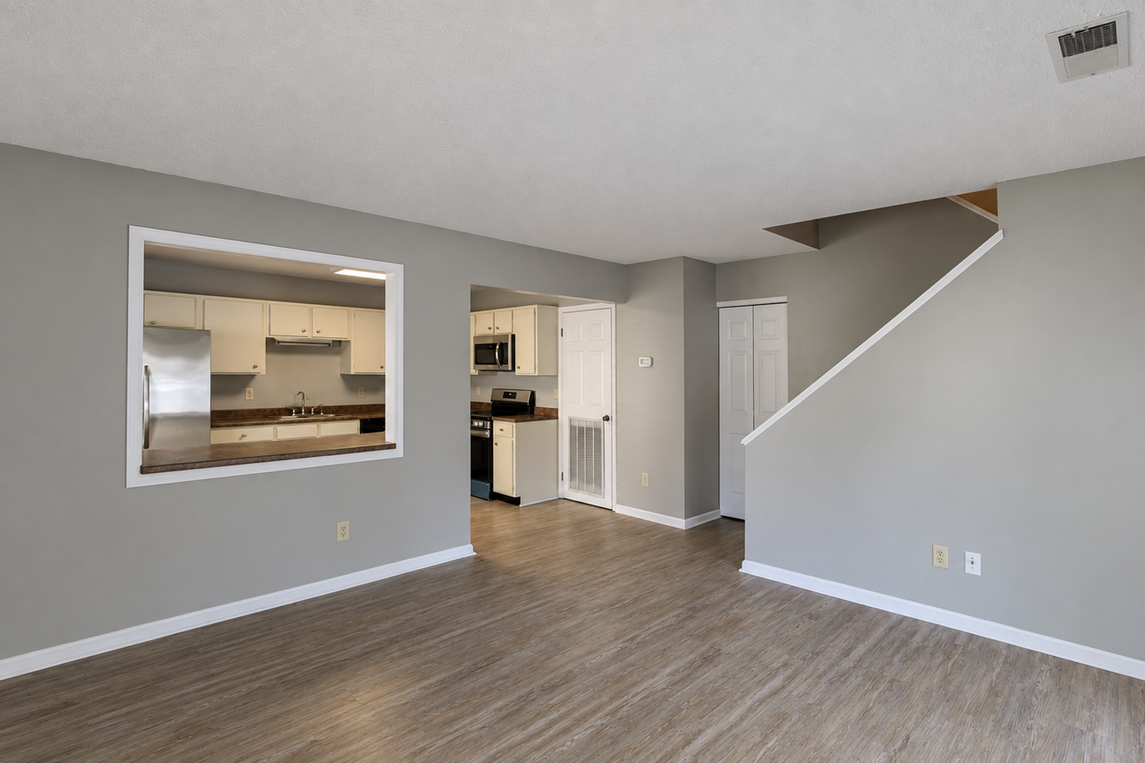 35 Denton Ave - Photo 3 of 17