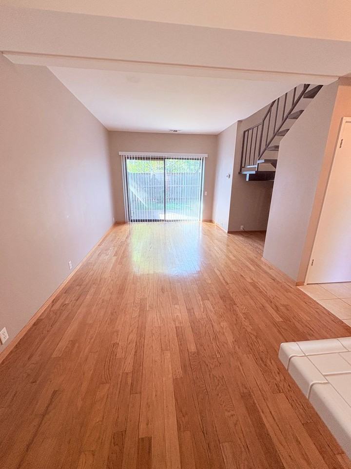 5106 Griffin Oaks Ln - Photo 3 of 15