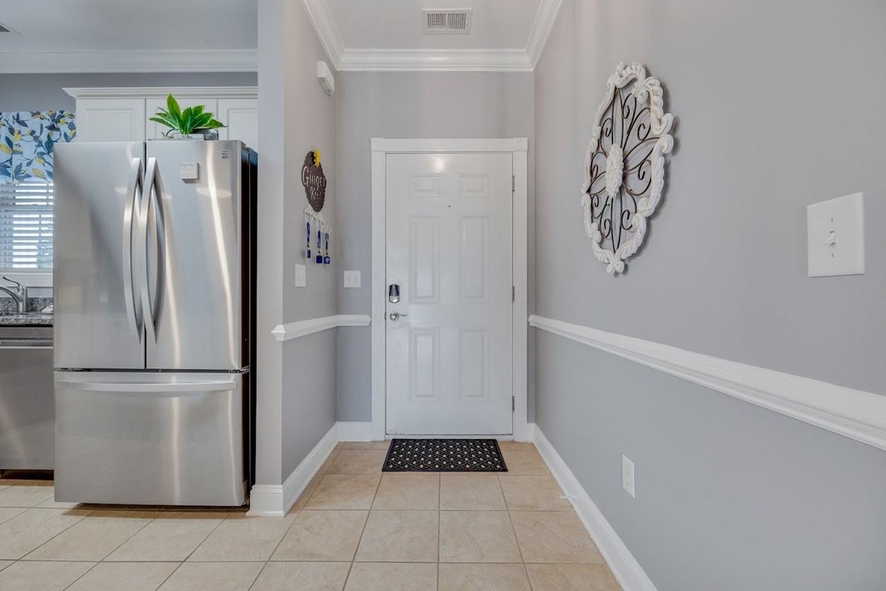 4833 Magnolia Lake Dr - Photo 3 of 24