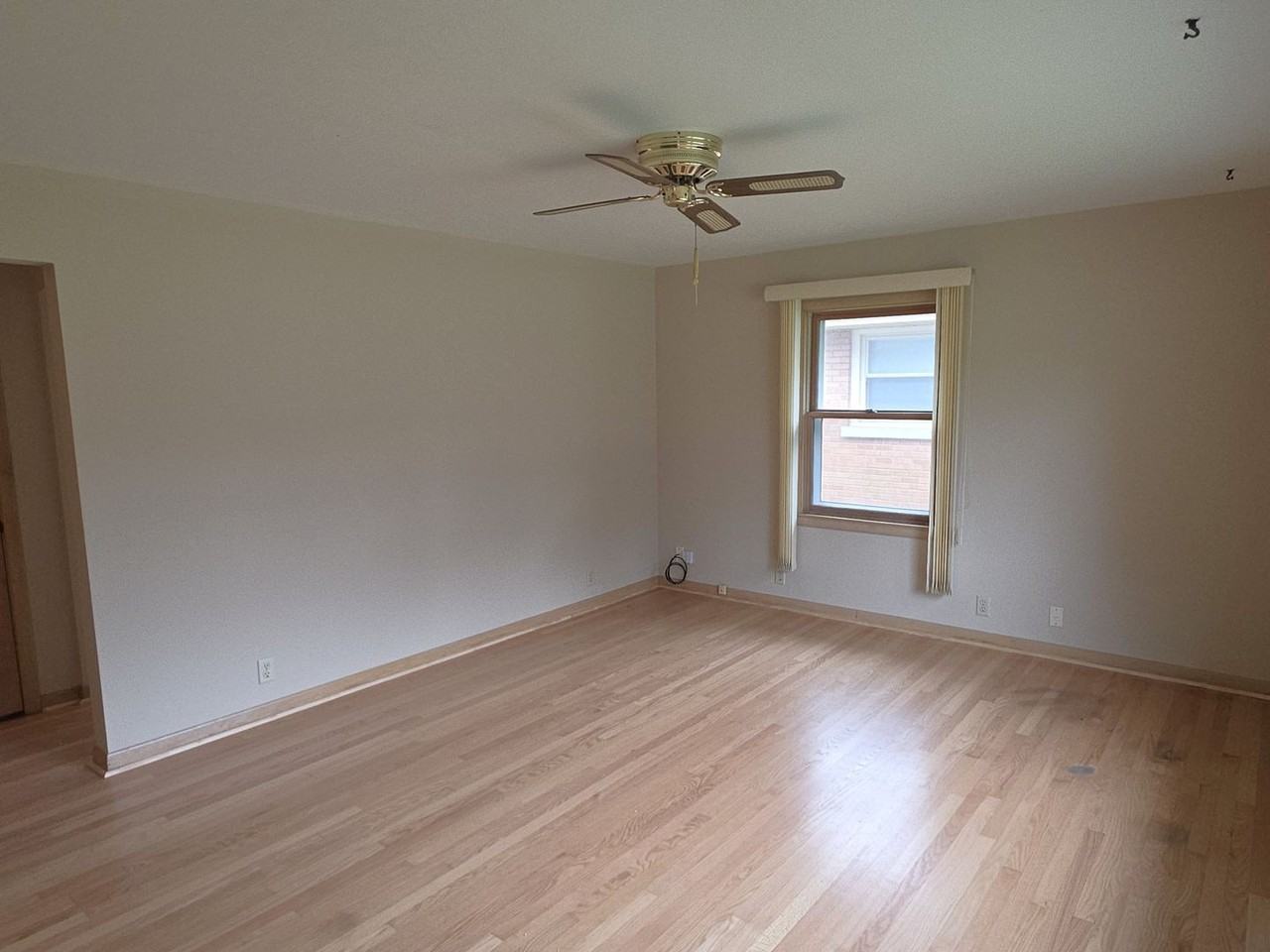7815 42nd Ave - Photo 7 of 48