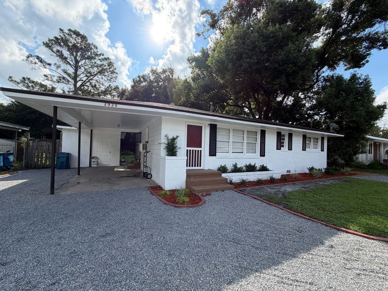 2920 Mimosa Rd - Photo 2 of 9