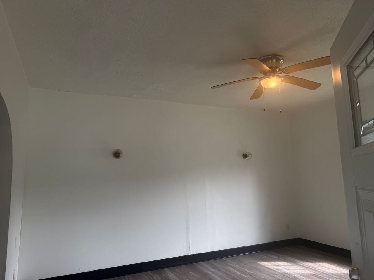 1718 Rainey St - Photo 4 of 17