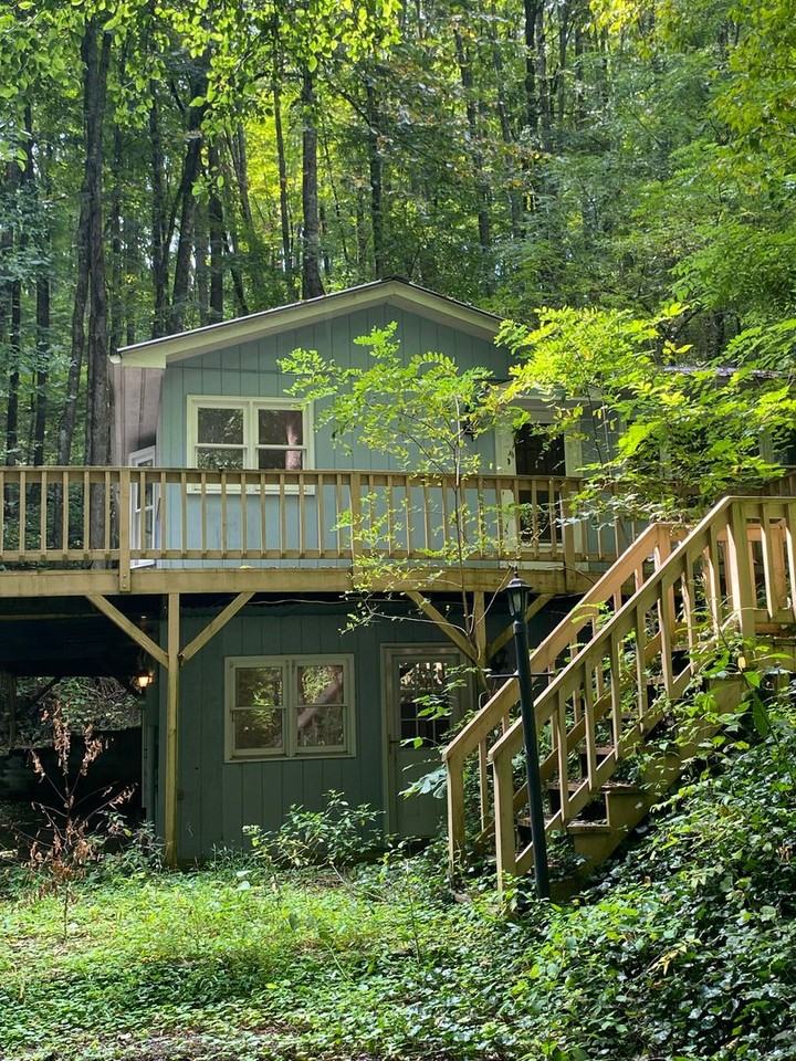 245 E View Rd - Photo 2 of 13