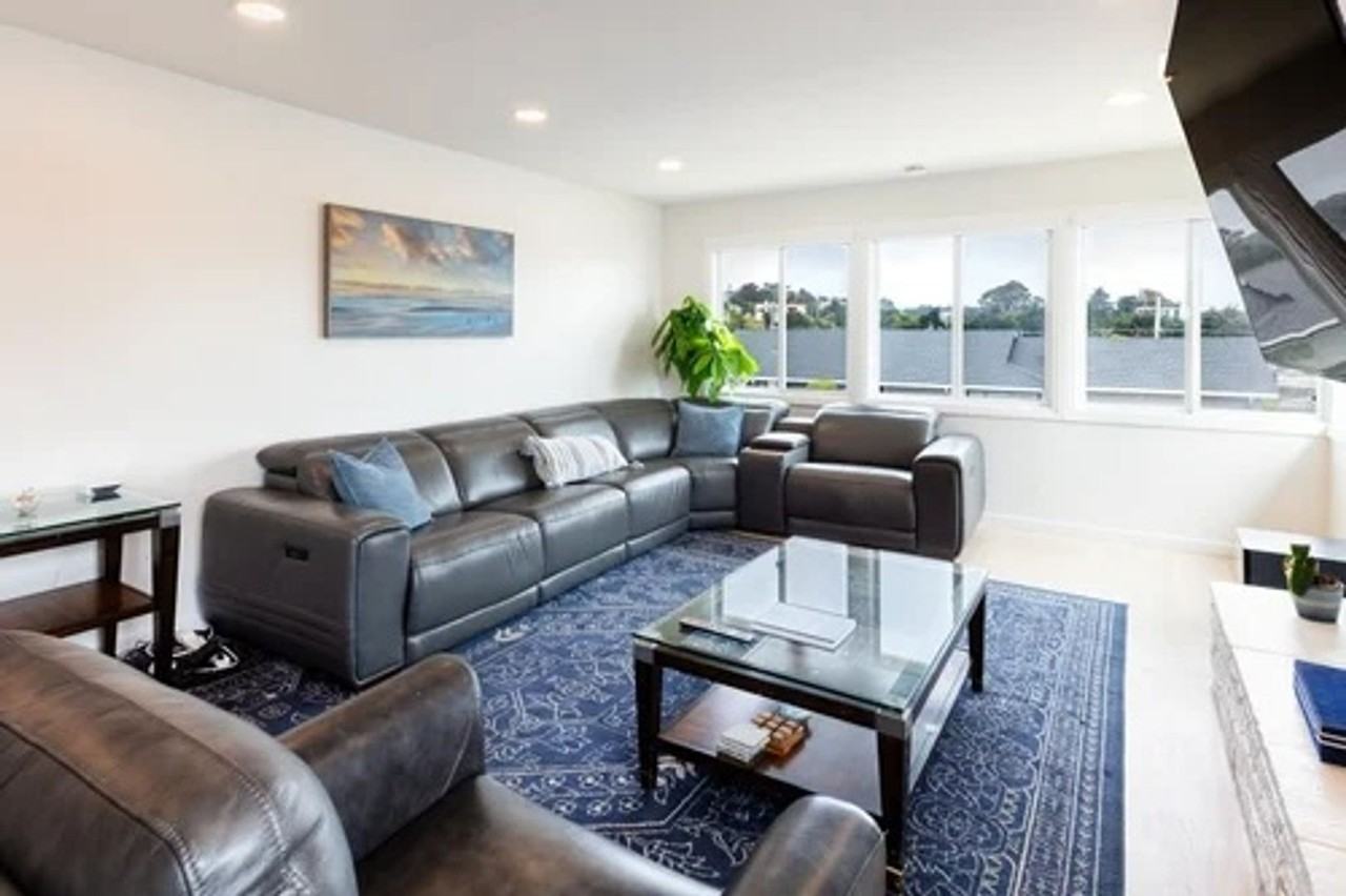 460 Valverde Dr - Photo 4 of 29