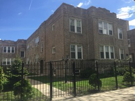 Recently renovated aprtment in vintage brick building in Belmont Cragin - Photo 1 of 1