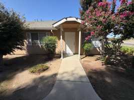 featured image of 426 W Sierra Ave
