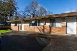 Washington Square Apartments - Photo 1 of 1