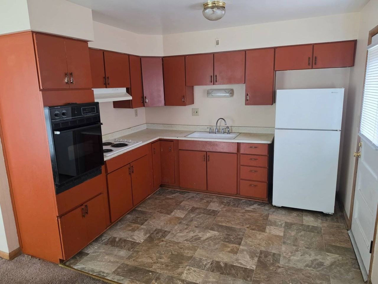 6718 W Warnimont Ave - Photo 2 of 14