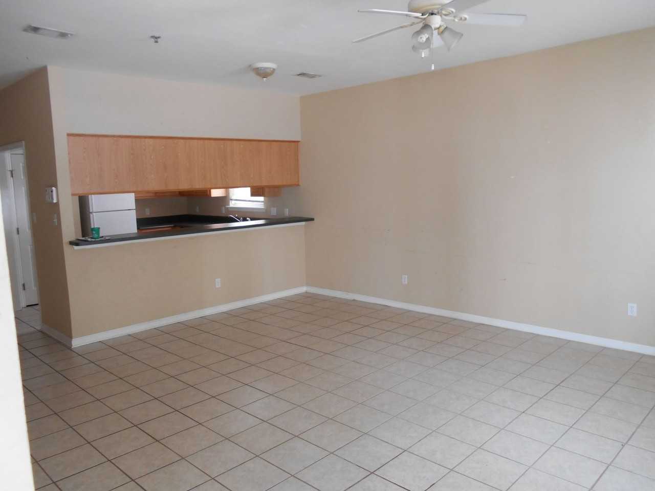 709 W. St. Augustine Street - Photo 2 of 11