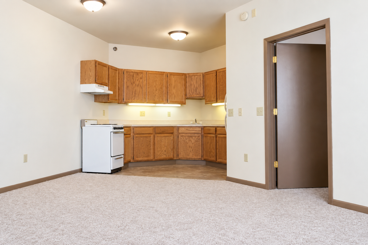 Civic Arms Apartment Homes - Photo 6 of 10