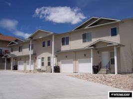 featured image of 1460 1460 - 1466 S. Missouri Avenue