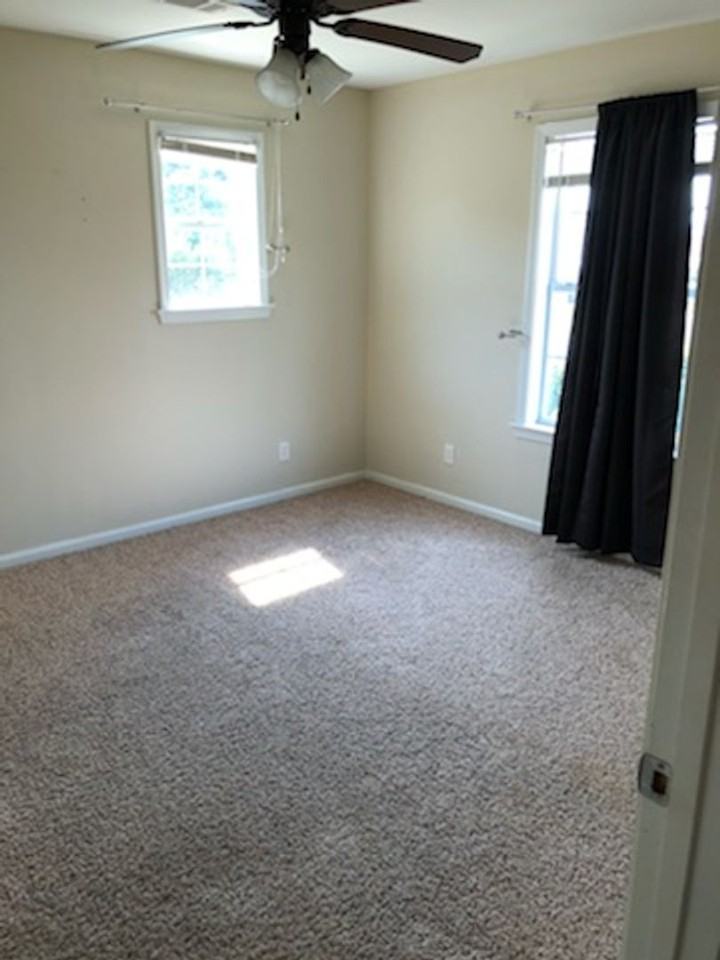 1306 12th Ave - Photo 2 of 19