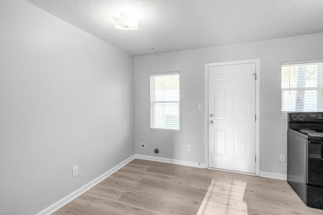 4401 Hovis Rd #6 - Photo 6 of 16