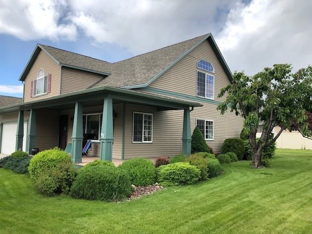 2521 Stratford Ln - Photo 2 of 17