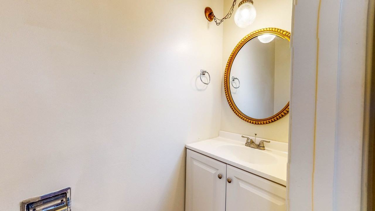 562 Santa Alicia Dr - Photo 5 of 43