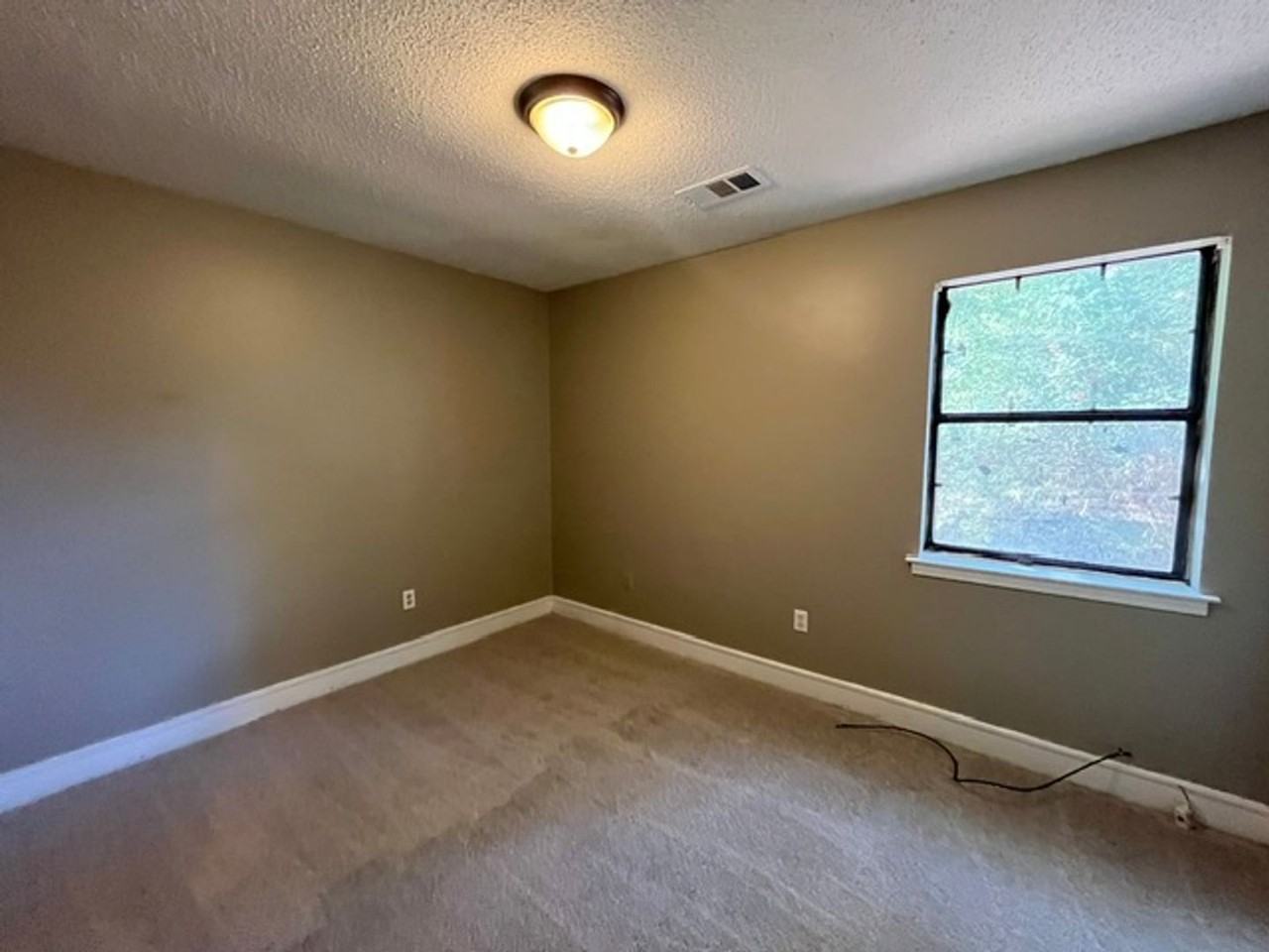 5189 Haynes Dr - Photo 7 of 10