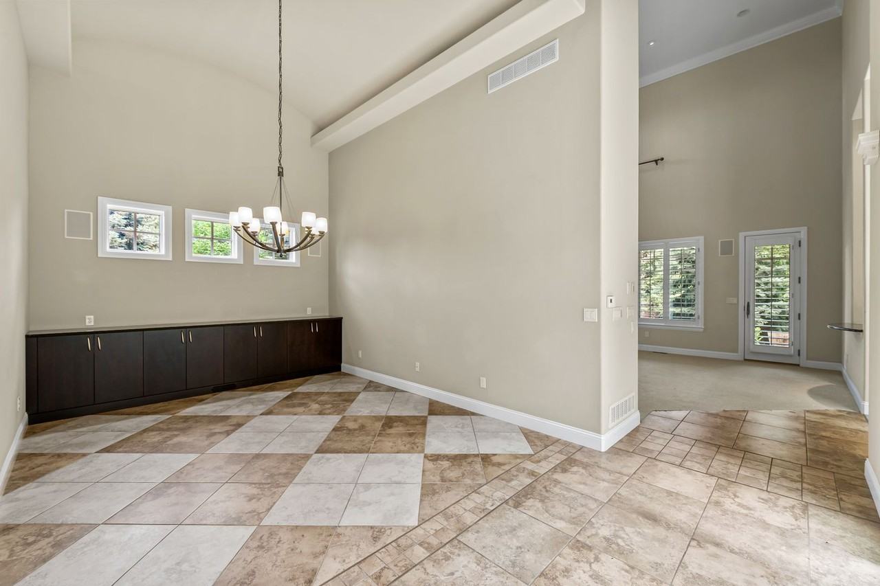 11 Sommerset Cir - Photo 5 of 20