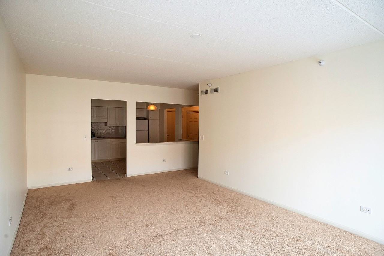 5000 Oakton St - Photo 4 of 14