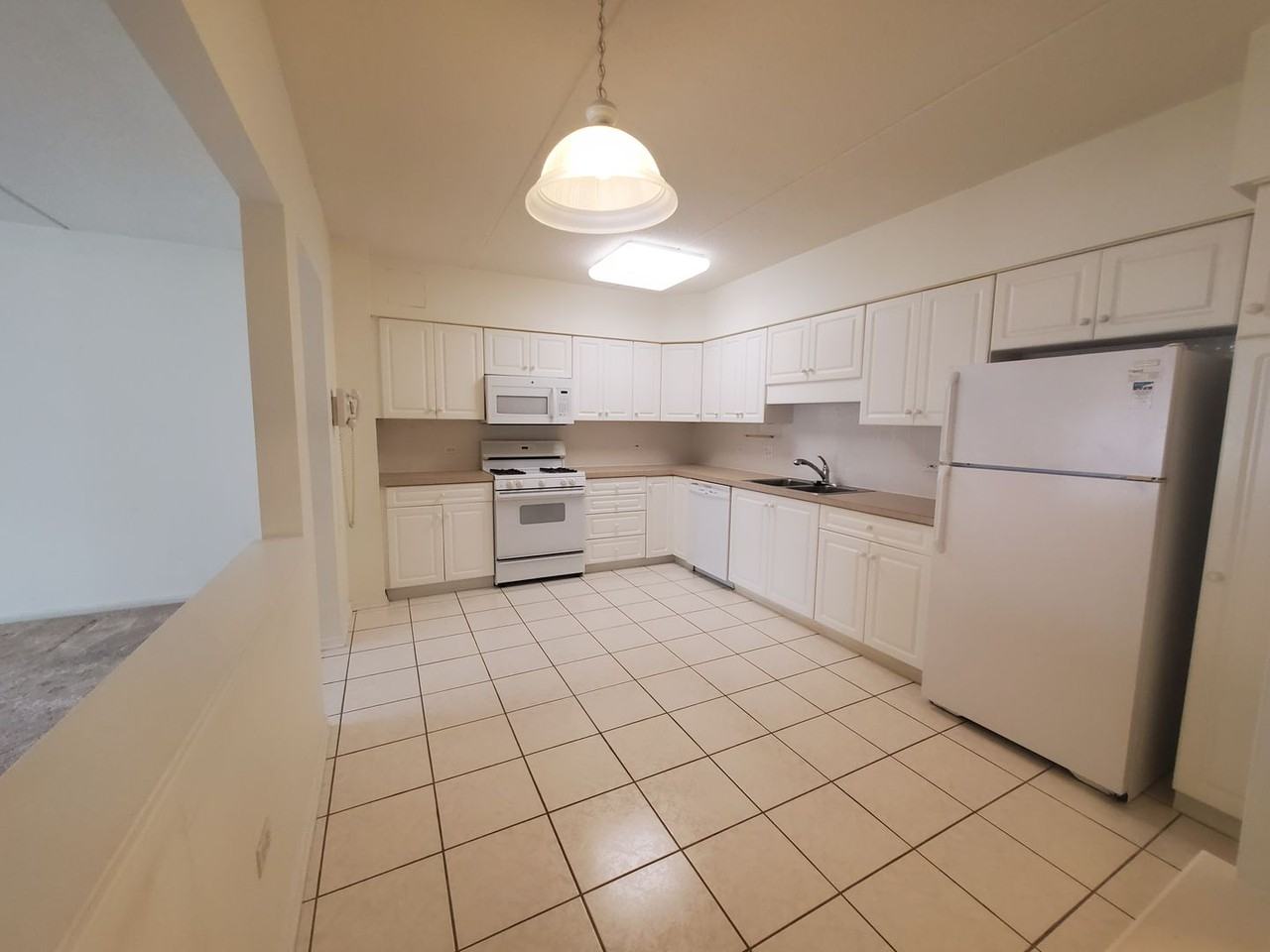 5000 Oakton St - Photo 5 of 14