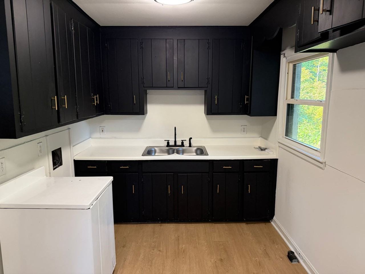 1522 Effingham Rd - Photo 4 of 8
