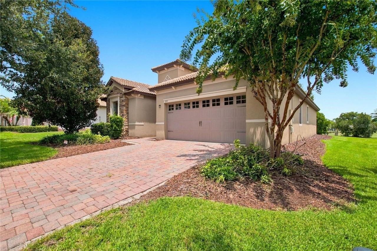 1379 Palmetto Dunes St - Photo 2 of 20