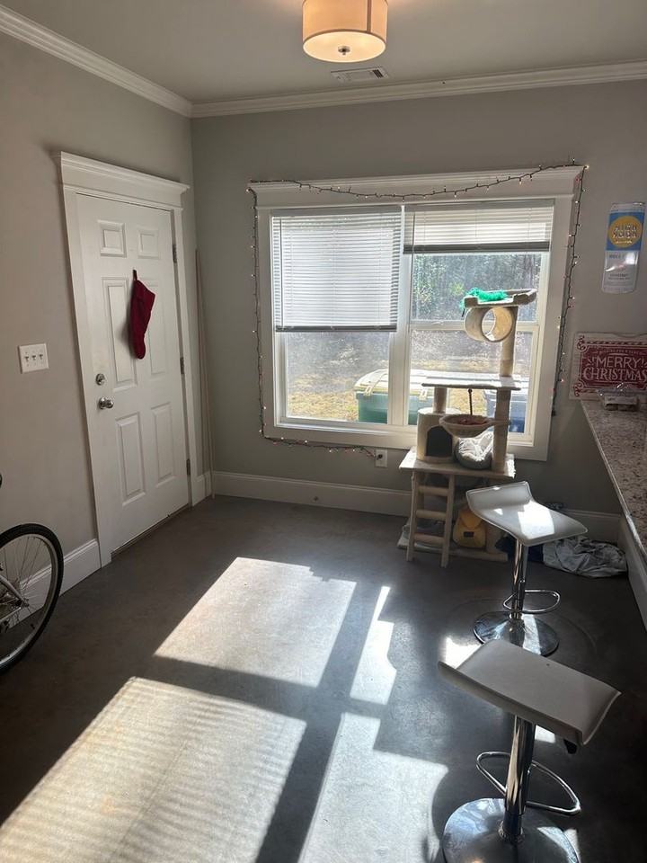 192 Marlin St - Photo 6 of 22
