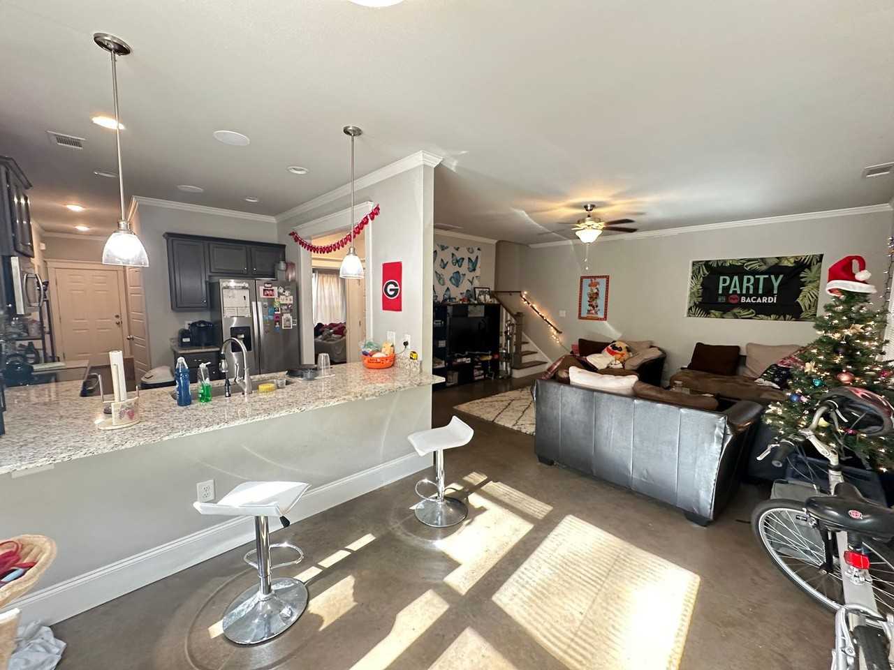 192 Marlin St - Photo 7 of 22
