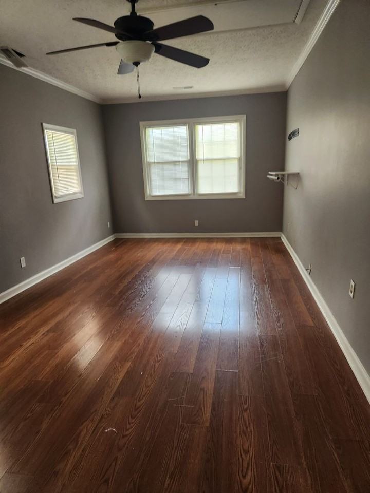 544 Lexington Dr - Photo 4 of 13