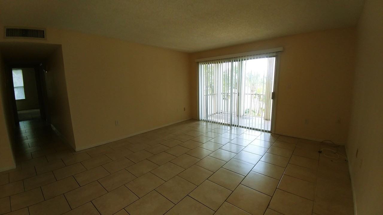 518 Orange Dr - Photo 4 of 20