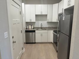 featured image of 1600 Somerset Cir